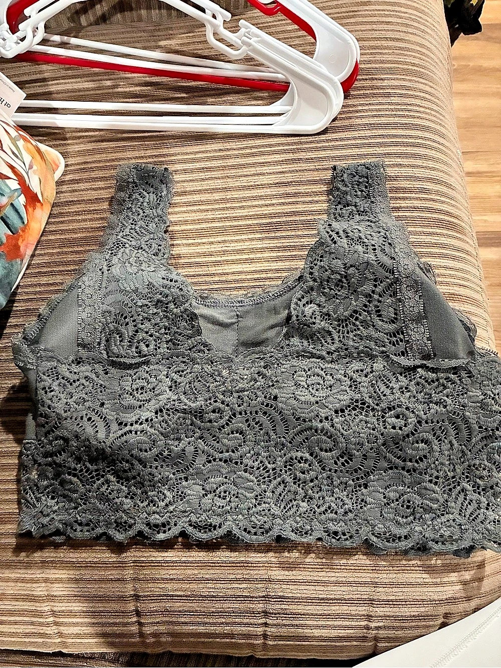 a'llair'd state Lace Bralette & Panty Set in Gray Size Medium Like New